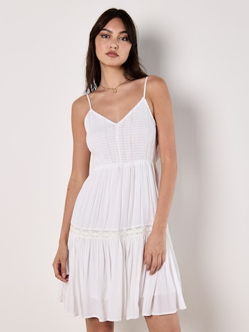 Apricot Dress ' ' in White: front