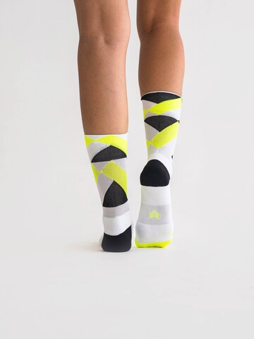 INCYLENCE Athletic Socks 'PEAKS' in Yellow