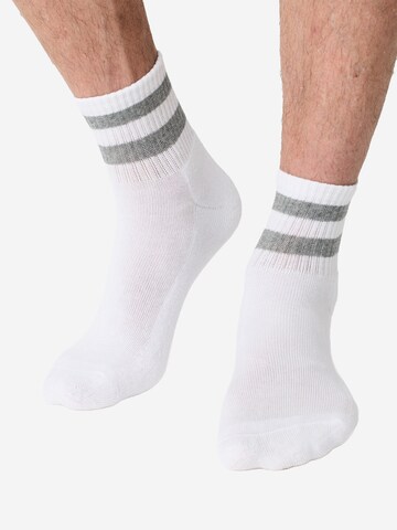 Chaussettes 'Short Track' Nur Die en blanc