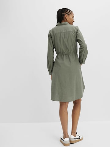 bonprix Kleid in Grün