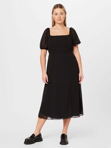 Robe Trendyol Curve en noir : devant