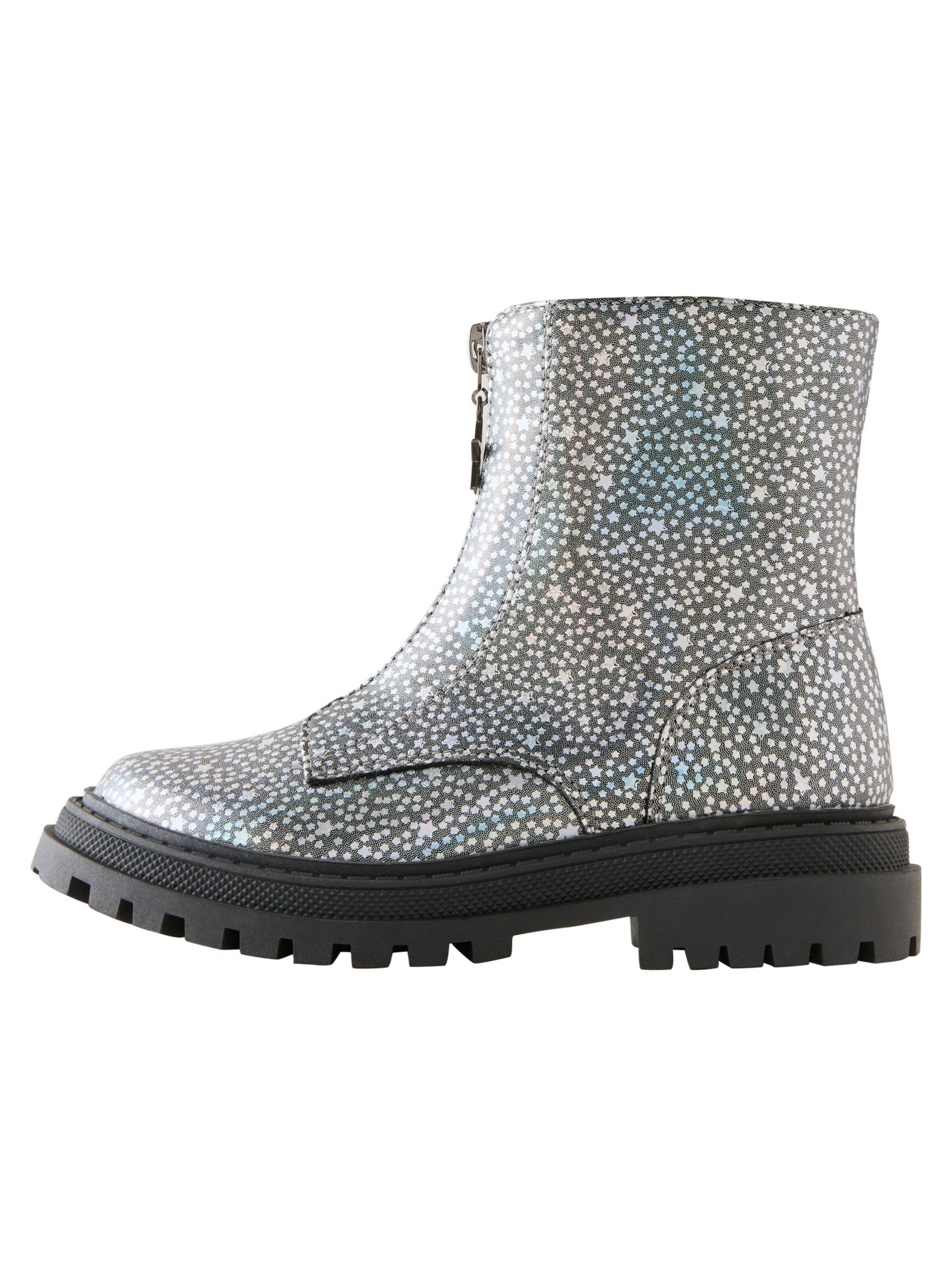 Next Saappaat värissä hopea: etupuoli