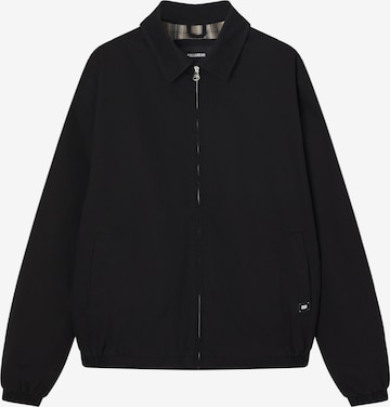 Geacă de primăvară-toamnă de la Pull&Bear pe negru: față