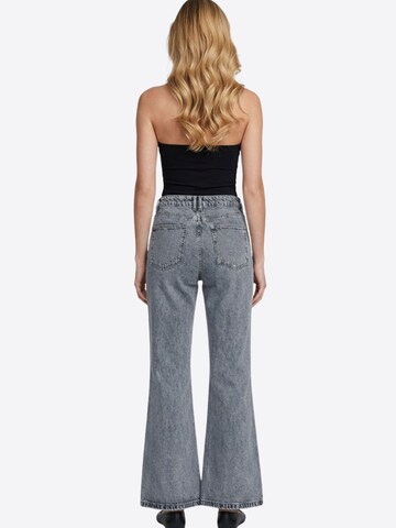 Bloazoine Regular Jeans in Grau
