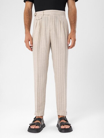 Antioch Regular Pleat-front trousers in White: front