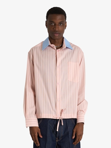 Coupe regular Chemise Yes London en rose : devant