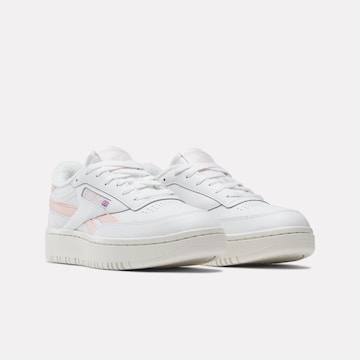 Reebok Låg sneaker 'CLUB C' i vit