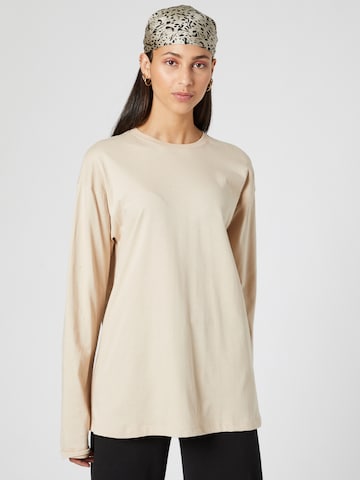 Hoermanseder x About You Shirt 'Cami' in Beige: front