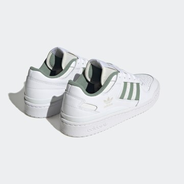 ADIDAS ORIGINALS Ниски маратонки 'Forum Classic' в бяло