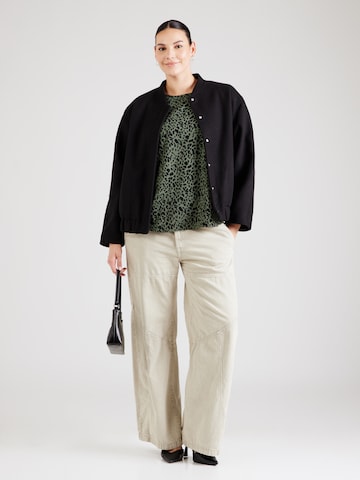 Camicia da donna 'CARVICA' di ONLY Carmakoma in verde