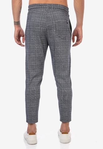 Redbridge Slimfit Hose 'Loughborough' in Grau