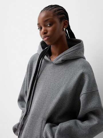Bershka Sweatshirt in Grau