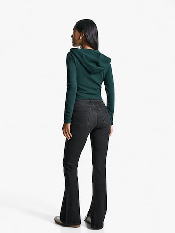 Evazați Jeans de la Bershka pe negru