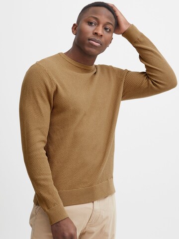 Casual Friday Trui 'KARLO' in Bruin: voorkant