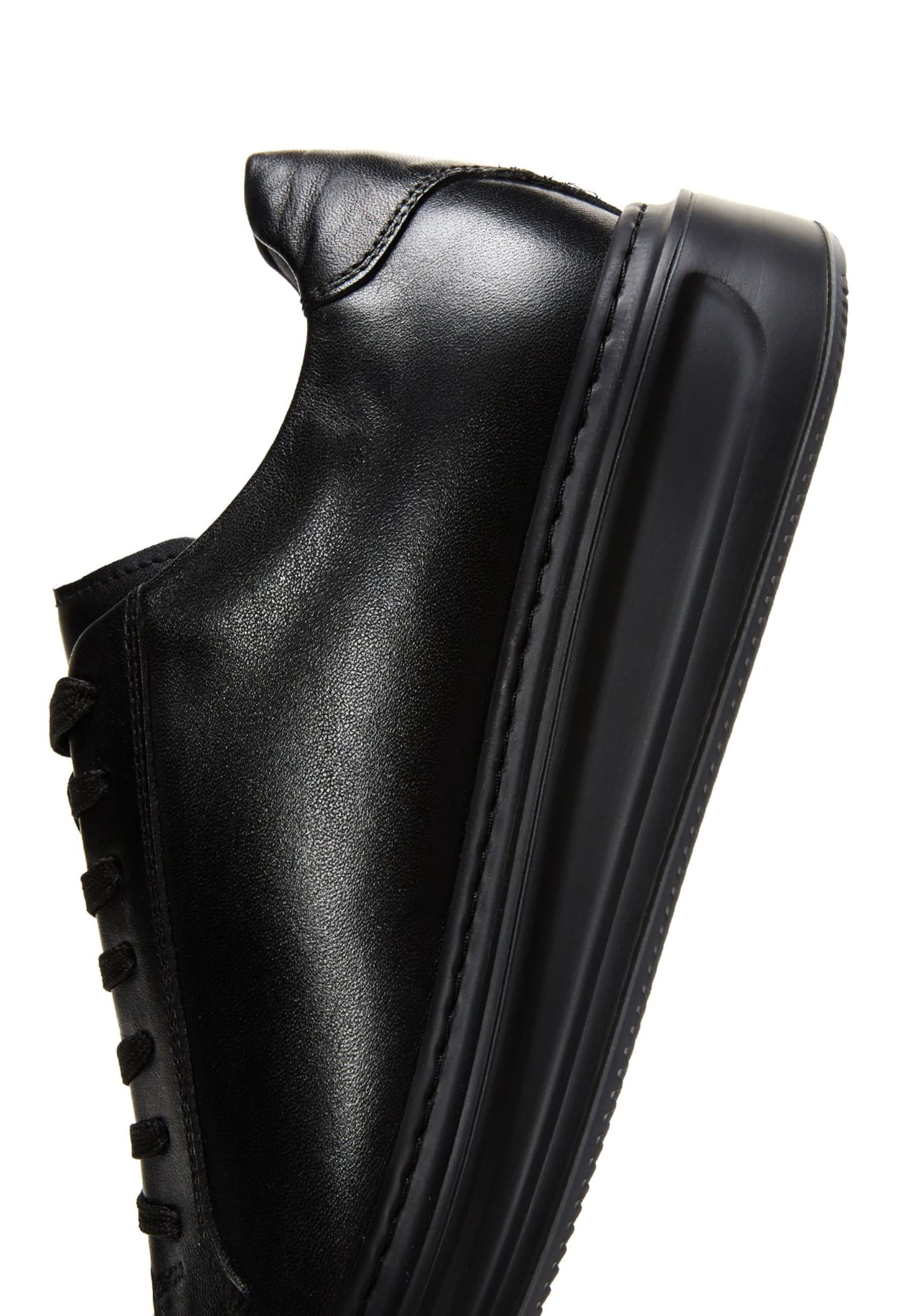 Derimod Athletic lace-up shoe in Black