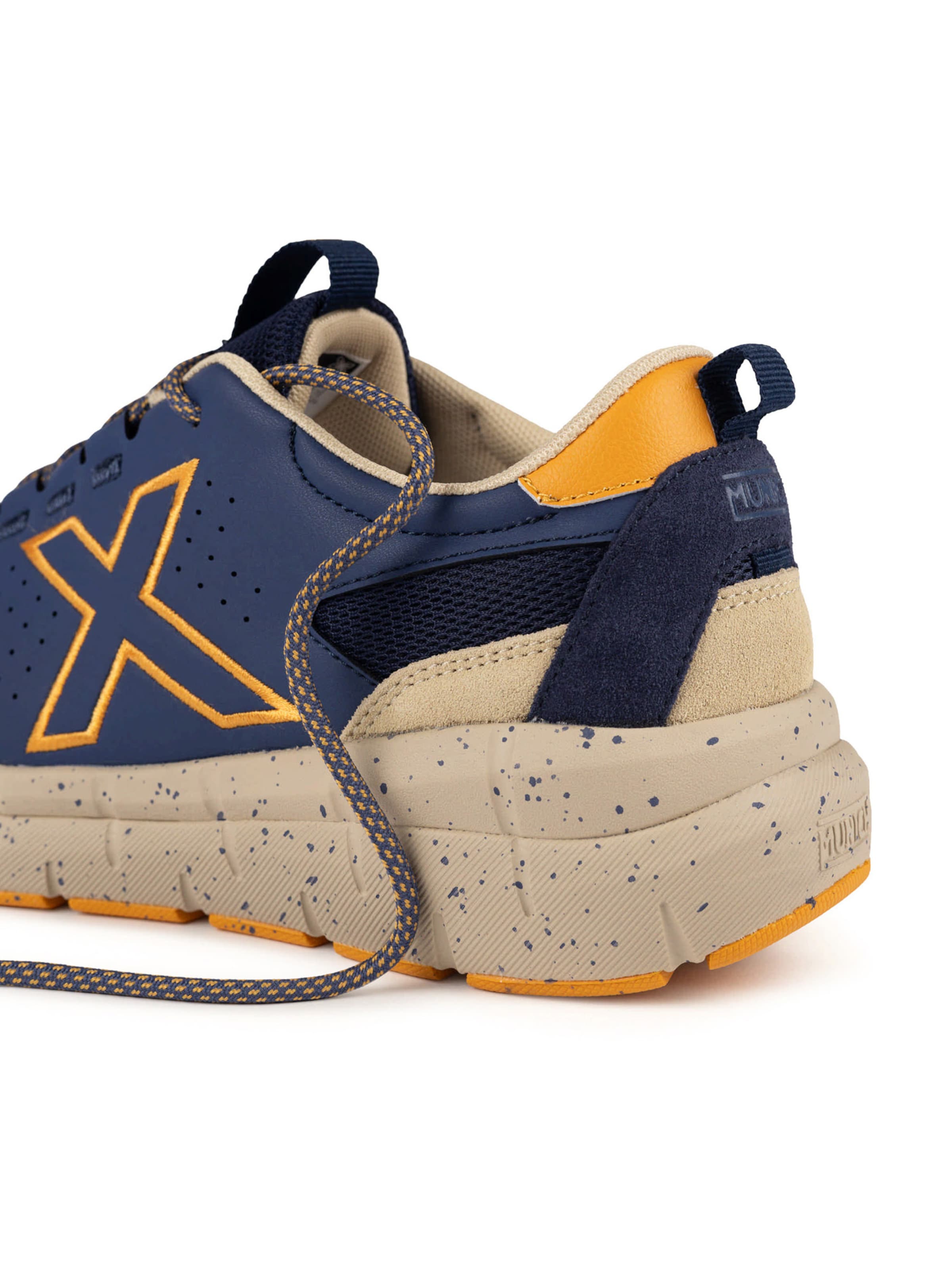 MUNICH Sneakers laag 'Kava' in Geel
