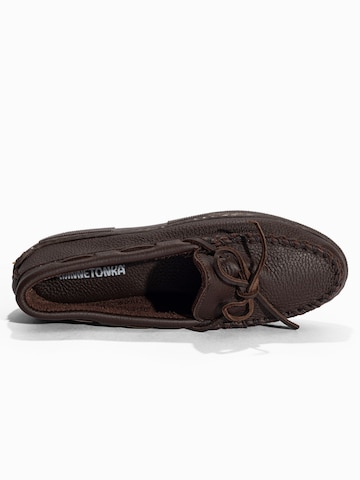 Mocassin 'Moosehide Classic' Minnetonka en marron