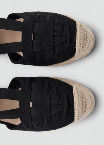 MANGO TEEN Strap Sandals in Black