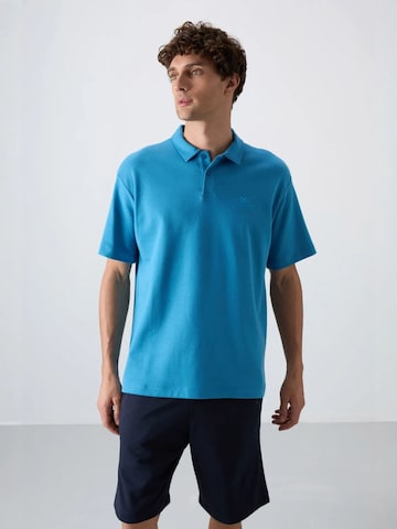 Tommy Life Shirt in Blue: front
