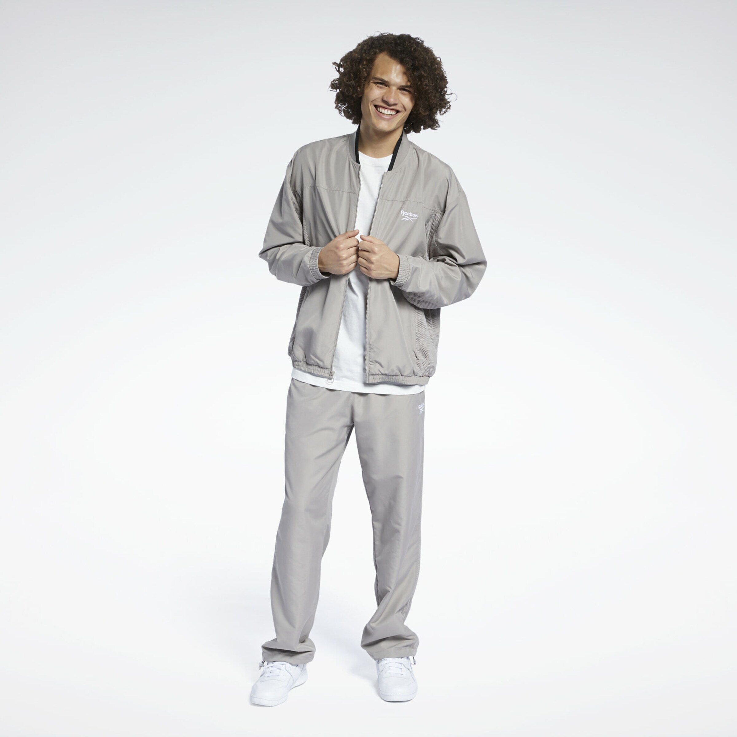 Männer Jacken Reebok Classics Jacke in Grau - UJ51472 Männer Jacken Reebok Classics Jacke in Grau - UJ51472