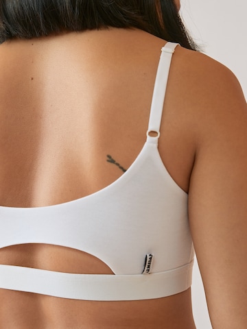 Bustier Soutien-gorge 'Tova' ARMEDANGELS en blanc