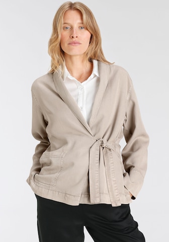 OTTO products Jacke in Beige: Vorderseite