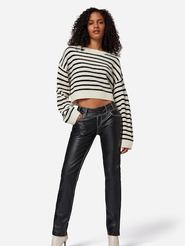 Slimfit Pantaloni di RICANO in nero