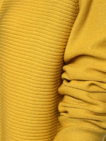 Rabe Sweater in Yellow