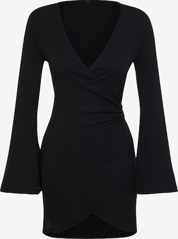 Trendyol Платье в Черный: спереди