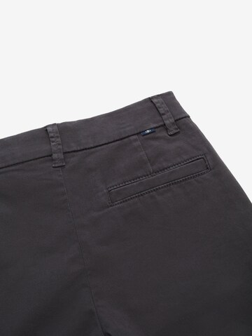 TOM TAILOR Slimfit Shorts in Grau