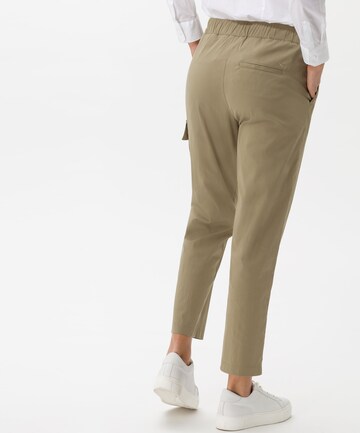 BRAX Loosefit Hose 'Morris' in Grün: Rückseite