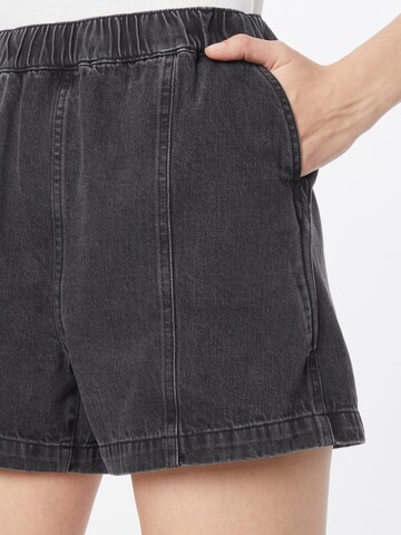 Madewell Regularen Kavbojke | črna barva