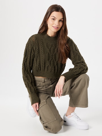 Missguided Sweater in Green