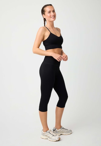 OCEANSAPART Skinny Workout Pants 'Maya' in Black