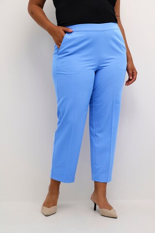 KAFFE CURVE Regular Pleated Pants 'Sakira' in Blue: front