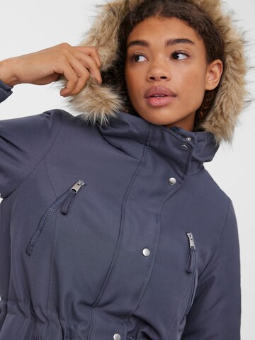 VERO MODA Vinterparka 'Track' i blå
