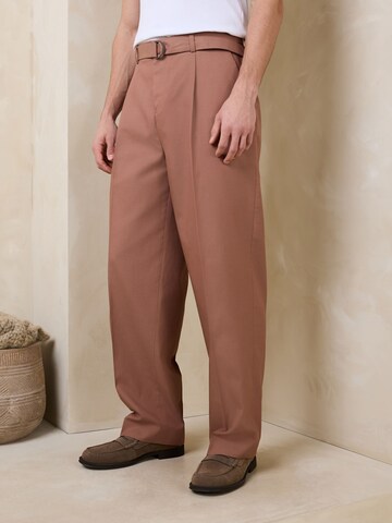Next Loose fit Trousers with creases in Brown: front