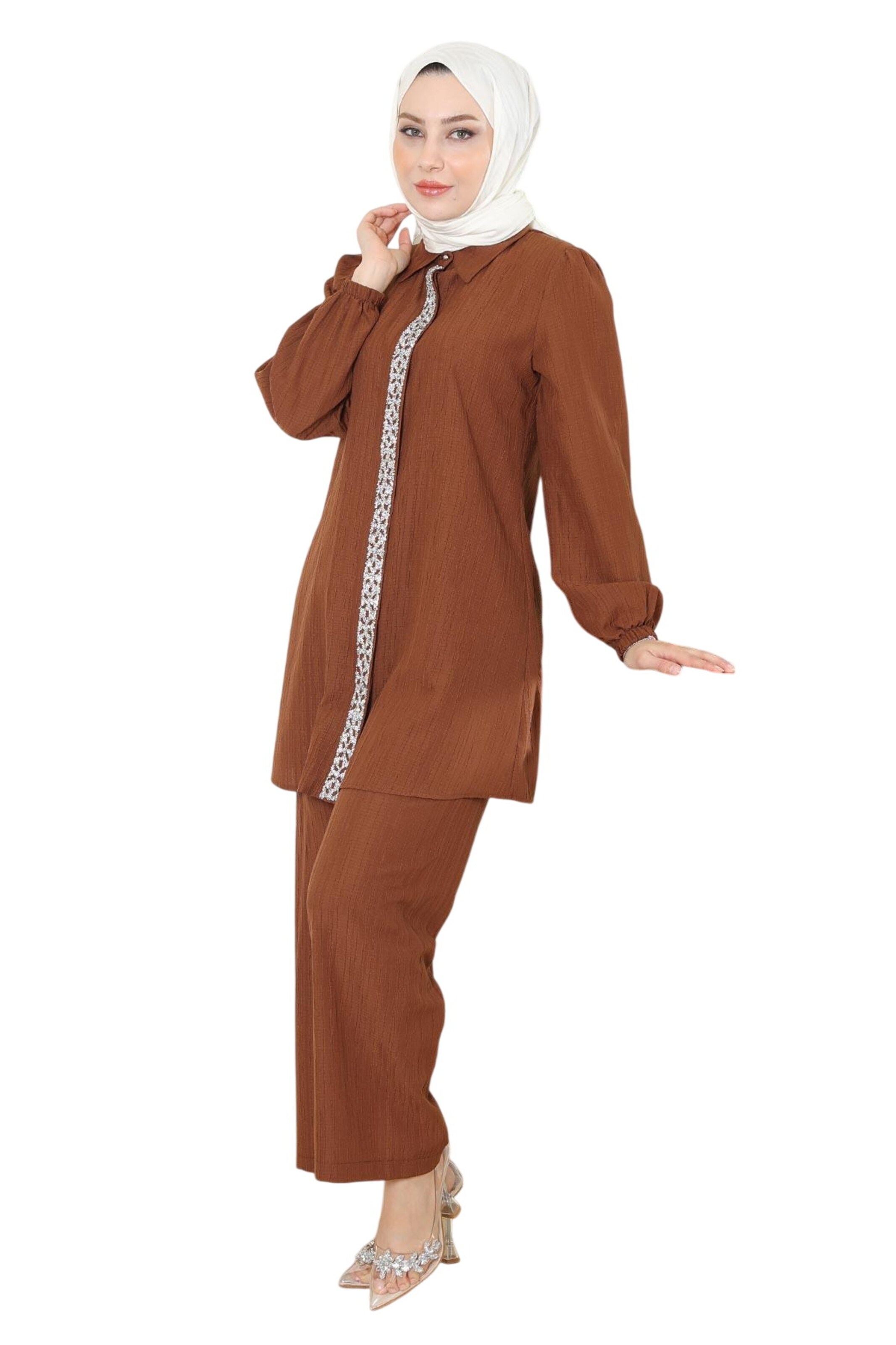 Pantalons de tailleur MODAMIHRAM en marron