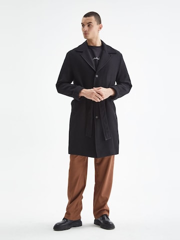 Manteau mi-saison Antioch en noir : devant
