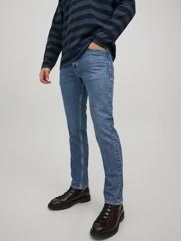 JACK & JONES regular Jeans 'Clark' i blå: forside