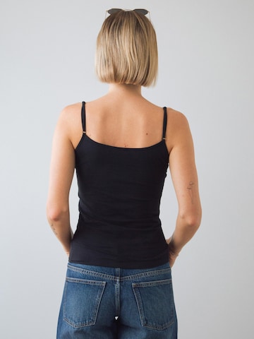 Honest Basics Top in Zwart