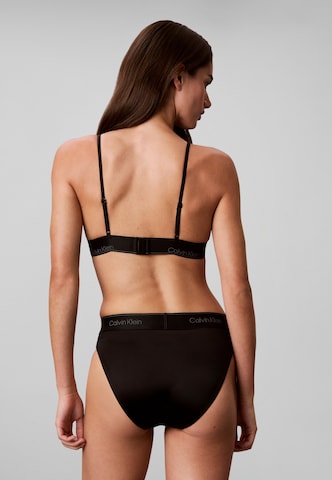 Calvin Klein Underwear - Triángulo Top de bikini en negro