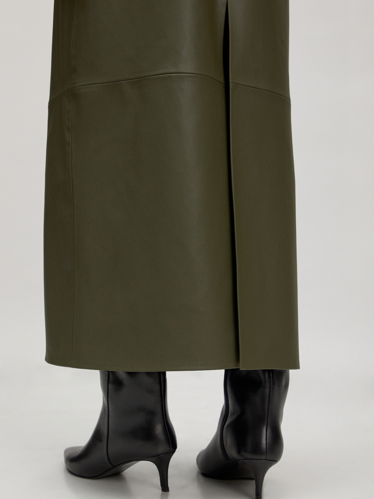 EDITED Gonna 'Jella' oliva