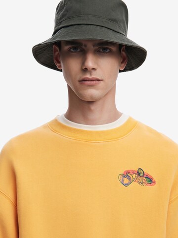 Desigual Sweatshirt in Orange