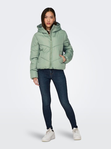 Veste mi-saison 'ALLY' ONLY en vert