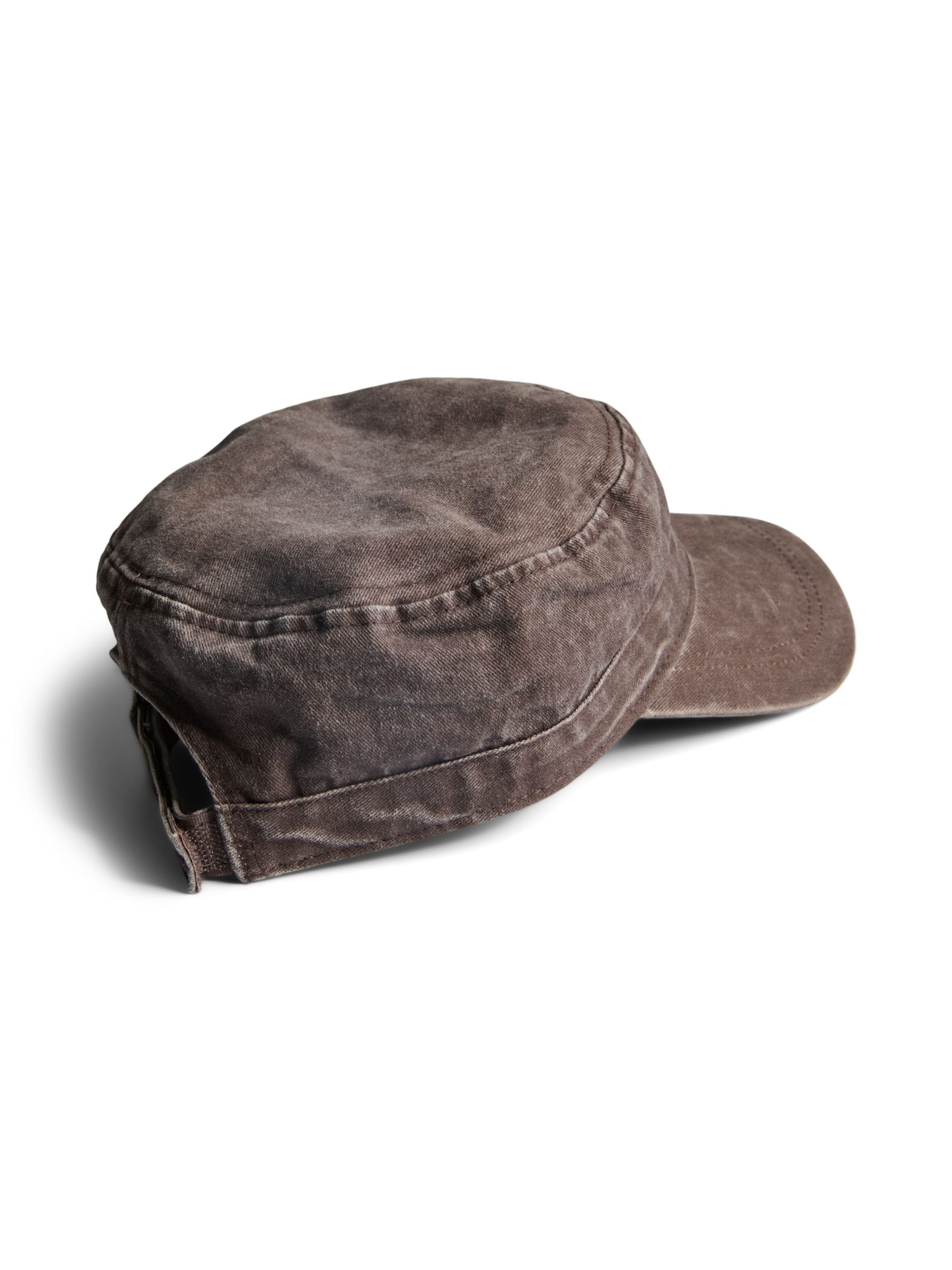 PIECES - Gorra 'PCOlga' en marrón