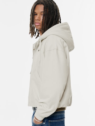 Pull&Bear Prechodná bunda 'STWD' - Biela