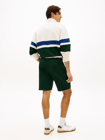 TOMMY HILFIGER regular Παντελόνι 'ESSENTIAL' σε πράσινο