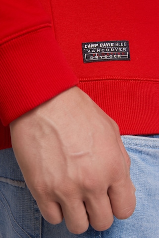 CAMP DAVID Sweatshirt in Rot