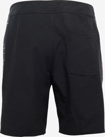 Pantaloncini da surf di QUIKSILVER in nero